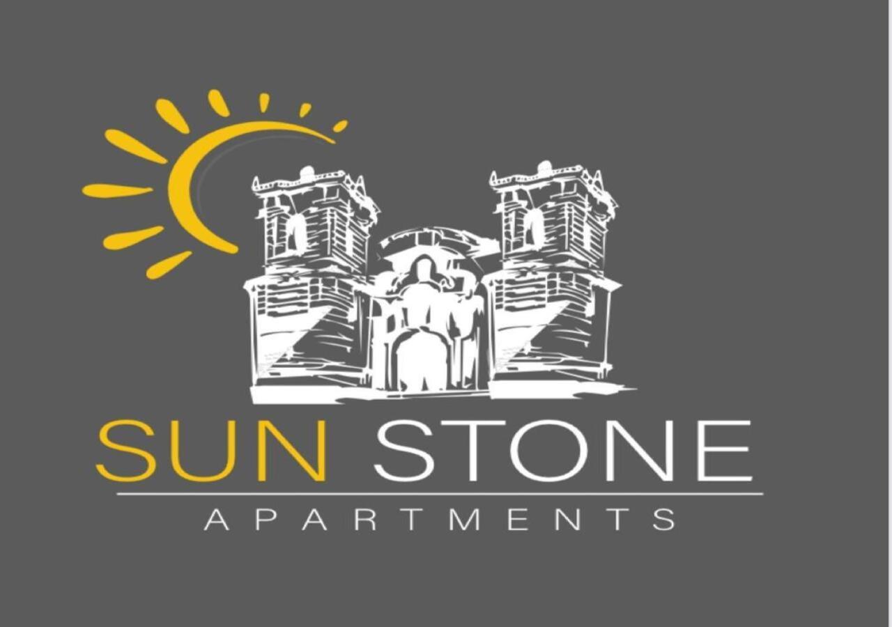 קוטור Sunstone Apartments מראה חיצוני תמונה